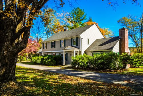 72 Main St, Salisbury, CT, 06068-1805 | Card Image