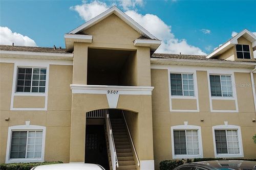 unit-202-9507 Amberdale Ct, RIVERVIEW, FL, 33578-4171 | Card Image