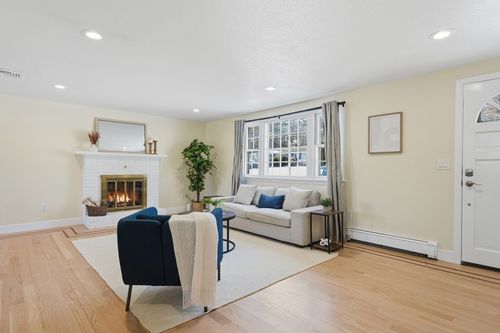 108 Cherry St, Framingham, MA, 01701-4499 | Card Image