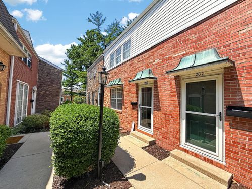203-1201 Old 63 S, Columbia, MO, 65201-6062 | Card Image
