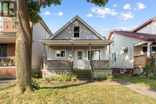 1103 Lillian Ave, Windsor, ON, N9A1V6 | Card Image