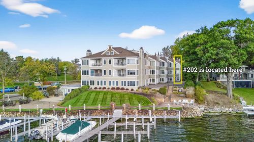 apt-202-2670 Commerce Blvd, Mound, MN, 55364-1477 | Card Image