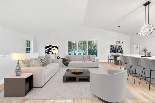 55 Reed St, Stratford, CT, 06614-3302 | Card Image