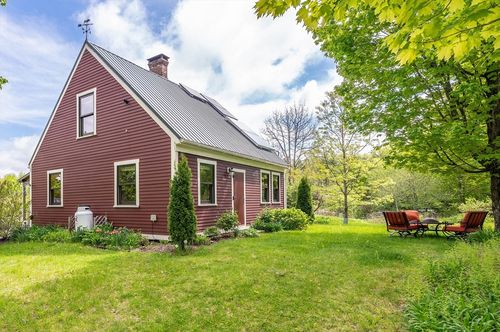 78 Wickett Pond Rd, Wendell, MA, 01379-9713 | Card Image