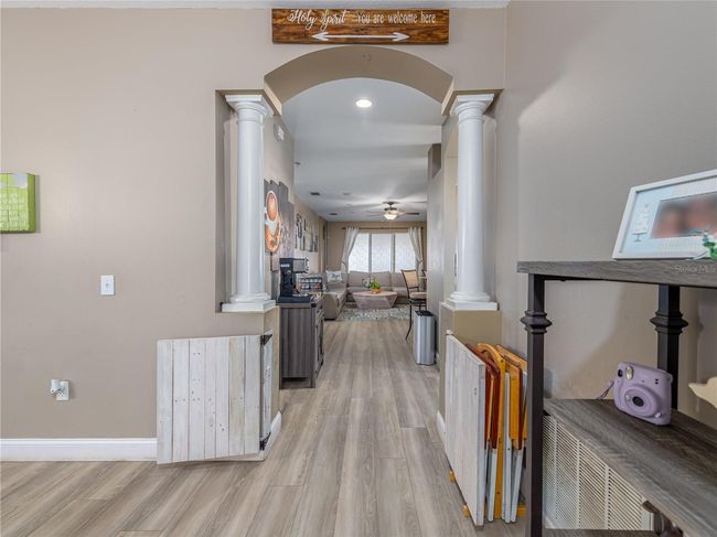 6018 Gannetdale Dr, House other with 5 bedrooms, 2 bathrooms and null parking in LITHIA FL | Image 11