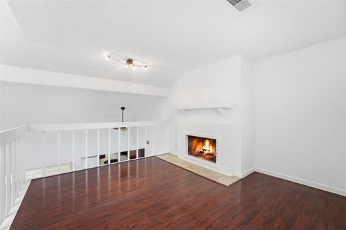 7111 Brendam Ln, Houston, TX, 77072-4532 | Card Image