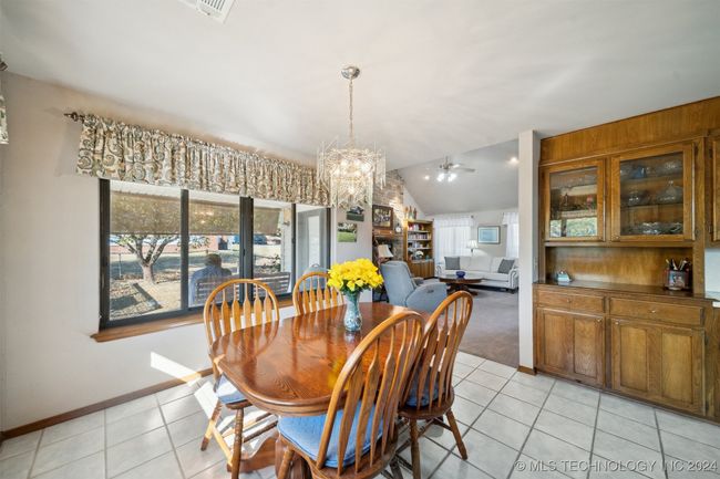 9172 E Oak Ln, House other with 3 bedrooms, 3 bathrooms and null parking in Claremore OK | Image 17