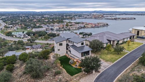 209 Dalton Cir, Horseshoe Bay, TX, 78657-6705 | Card Image