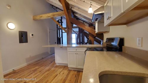 apt-3c-32 Anthony St, Hillsdale, NY, 12529-5095 | Card Image