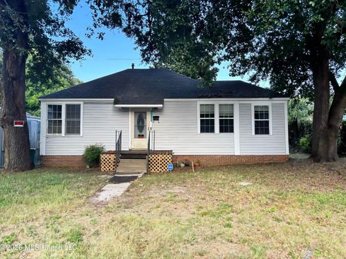 187 Keesler Cir, Biloxi, MS, 39530-3618 | Card Image
