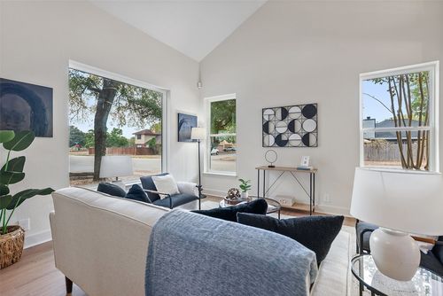 4700 Castleman Dr, Austin, TX, 78725-1720 | Card Image