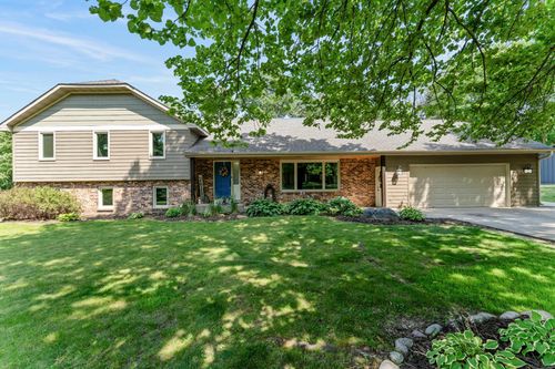 2680 Holly Ln N, Plymouth, MN, 55447-1727 | Card Image