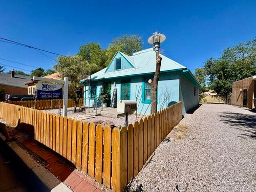 613 Keleher Ave Nw, Albuquerque, NM, 87102-1925 | Card Image