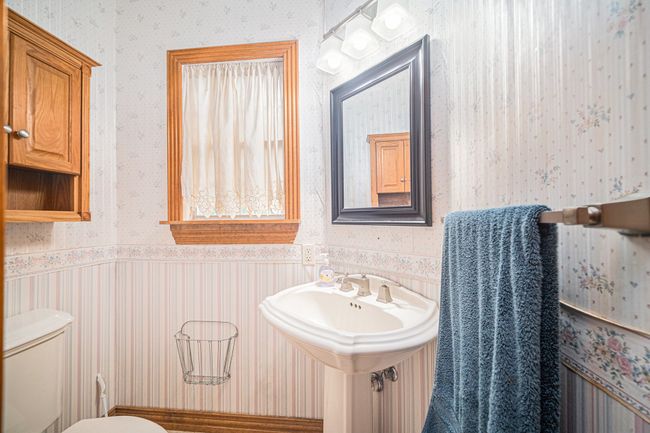 613 Seals Rd, House other with 4 bedrooms, 4 bathrooms and null parking in Bartonville TX | Image 26