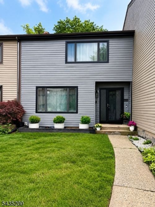 444 Brookside Ln, Hillsborough, NJ, 08844-4820 | Card Image