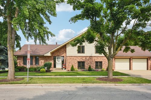 602 E 31st St, La Grange Park, IL, 60526-5407 | Card Image