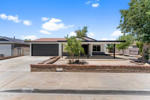 2611 W Avenue K6, Lancaster, CA, 93536-5338 | Card Image