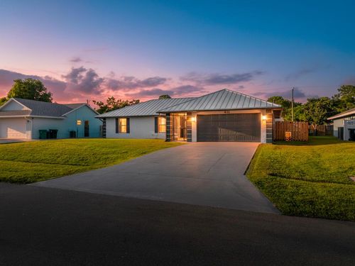 431 Se Volkerts Ter, Port St. Lucie, FL, 34983-3872 | Card Image
