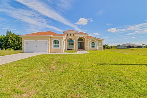 238 W Pine Valley Ln, ROTONDA WEST, FL, 33947-2129 | Card Image