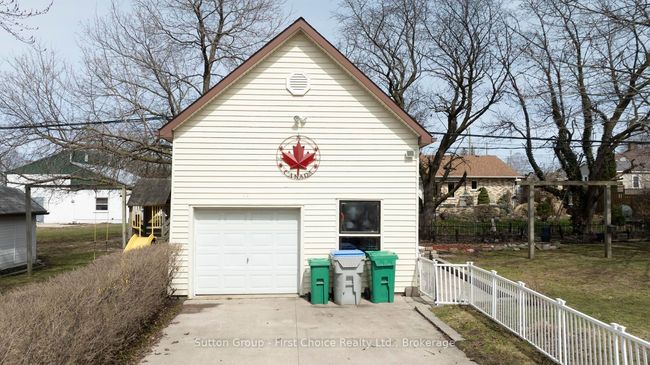 313 Huron Rd, House other with 3 bedrooms, 2 bathrooms and 4 parking in Goderich ON | Image 5
