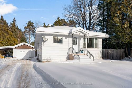 24 Ottawa St, Chalk River, ON, K0J1J0 | Card Image