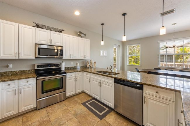 100 - 2309 Avenue C, Condo with 3 bedrooms, 2 bathrooms and null parking in BRADENTON BEACH FL | Image 9