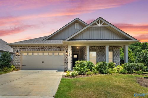 5023 Clearwater Creek Rd Se, Brownsboro, AL, 35741-8700 | Card Image