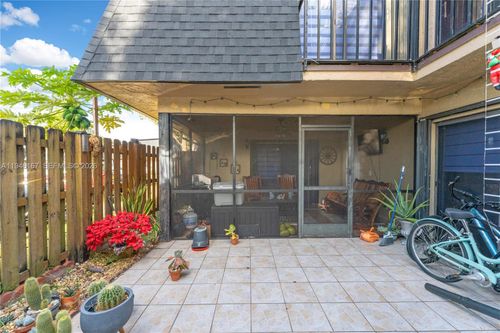 7-14209 Sw 94th Circle Ln, Miami, FL, 33186-7826 | Card Image