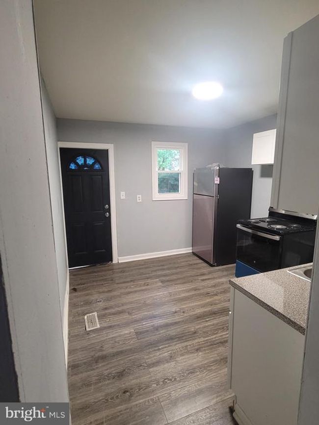 813 S 9 Th St, Home with 2 bedrooms, 1 bathrooms and null parking in CAMDEN NJ | Image 10
