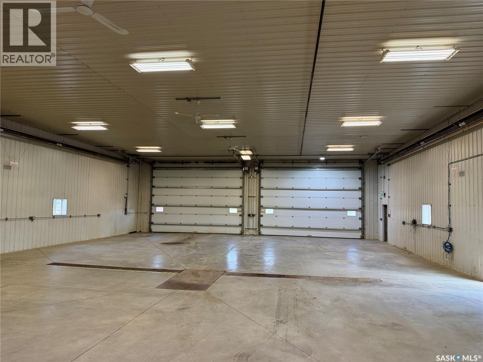 Commercial Sale in Shaunavon 5