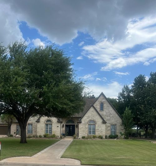 408 Legends Pkwy, Kingsland, TX, 78639-4354 | Card Image
