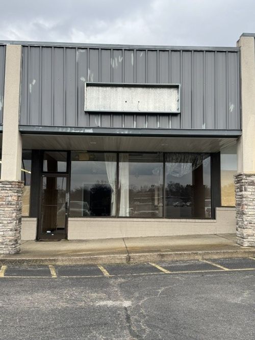 5835 Charlotte Pike, Nashville, TN, 37209 | Card Image