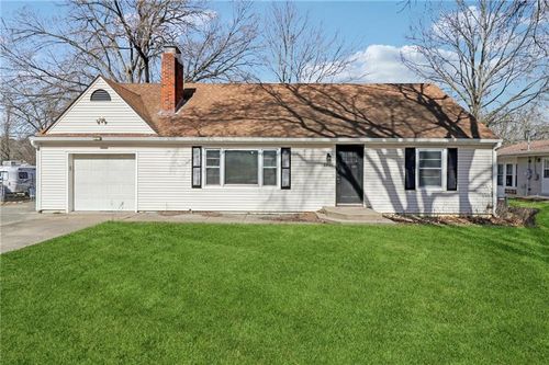 1910 Ottawa St, Leavenworth, KS, 66048-1132 | Card Image