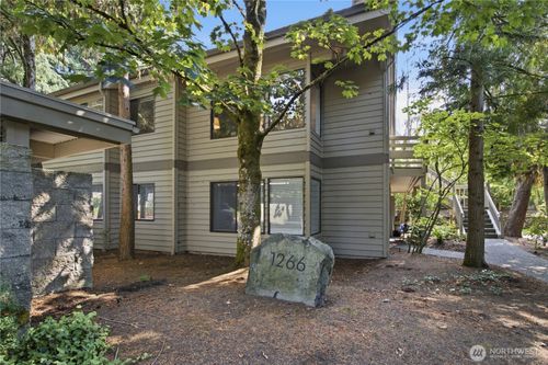 4-1266 Bellevue Way Ne, Bellevue, WA, 98004-3672 | Card Image