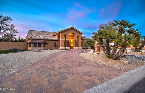 5332 W Misty Willow Ln, Glendale, AZ, 85310-3731 | Card Image