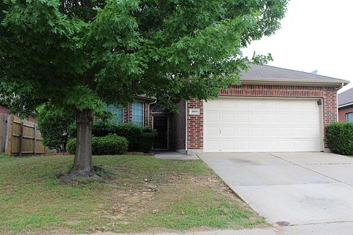5009 Royal Burgess Dr, Fort Worth, TX, 76135-1481 | Card Image