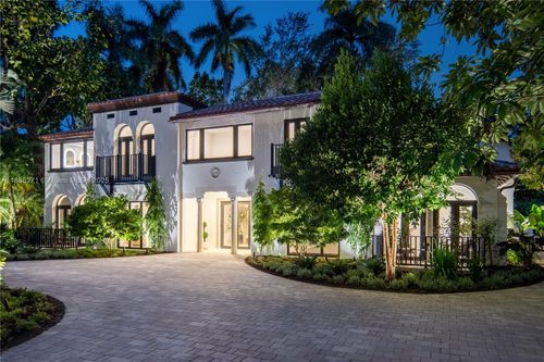 3700 Hibiscus St, Miami, FL, 33133-6214 | Card Image