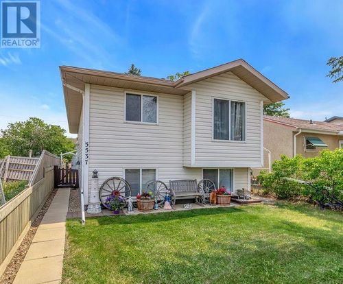 5537 50 Ave, Lloydminster, SK, S9V0R2 | Card Image