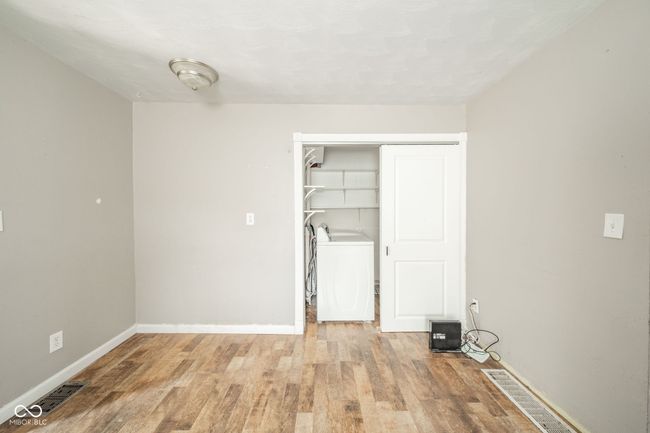 Laundry/Pantry | Image 11