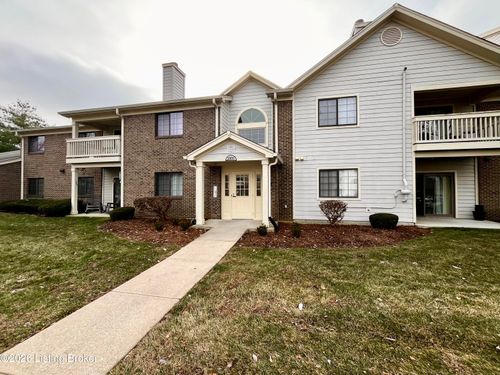 208-3805 Yardley Ct, Louisville, KY, 40299-7358 | Card Image