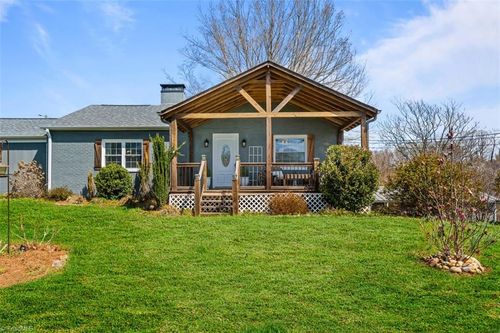 1729 Richmond Hill Church Rd, Boonville, NC, 27011-8325 | Card Image