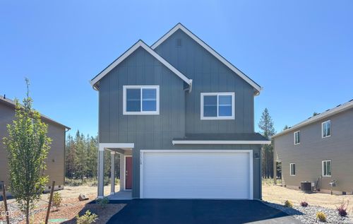 51718 Jubilee Pine Dr, La Pine, OR, 97739-8705 | Card Image