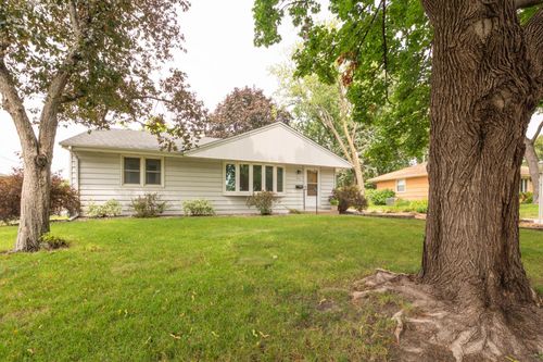 671 58th Ave Ne, Fridley, MN, 55432-5619 | Card Image