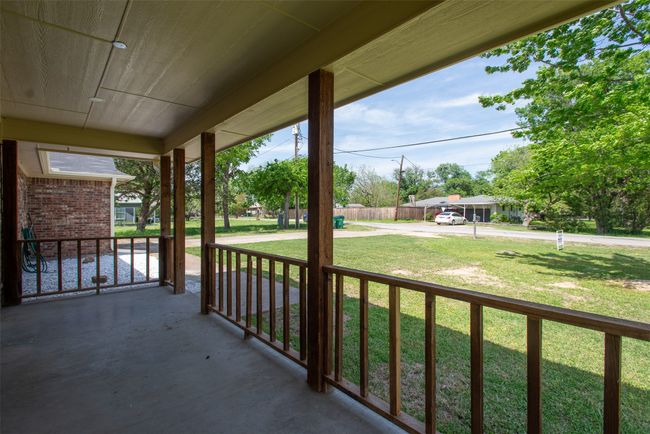 904 N Main St, House other with 3 bedrooms, 2 bathrooms and null parking in Kemp TX | Image 30