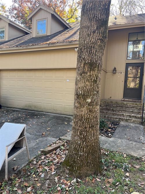 2325 E Kantz Lane, Fayetteville, AR, 72701 | Card Image
