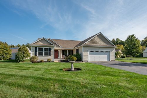 8 Pilgrim Cir, Nashua, NH, 03063-2828 | Card Image