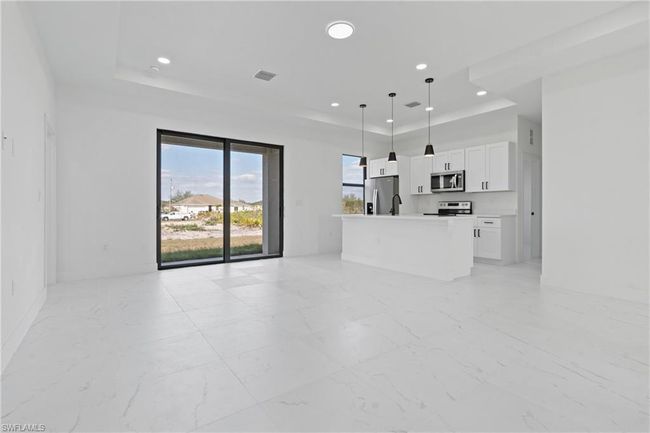 3129 71 St St W, House other with 3 bedrooms, 2 bathrooms and 2 parking in LEHIGH ACRES FL | Image 13