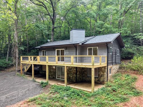 198 Big Rock Dr, Hayesville, NC, 28904-8010 | Card Image