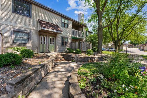 d-8601 Alpine Dr, Urbandale, IA, 50322-1442 | Card Image