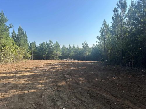 672 Paschal Rd, Yanceyville, NC, 27379-9628 | Card Image